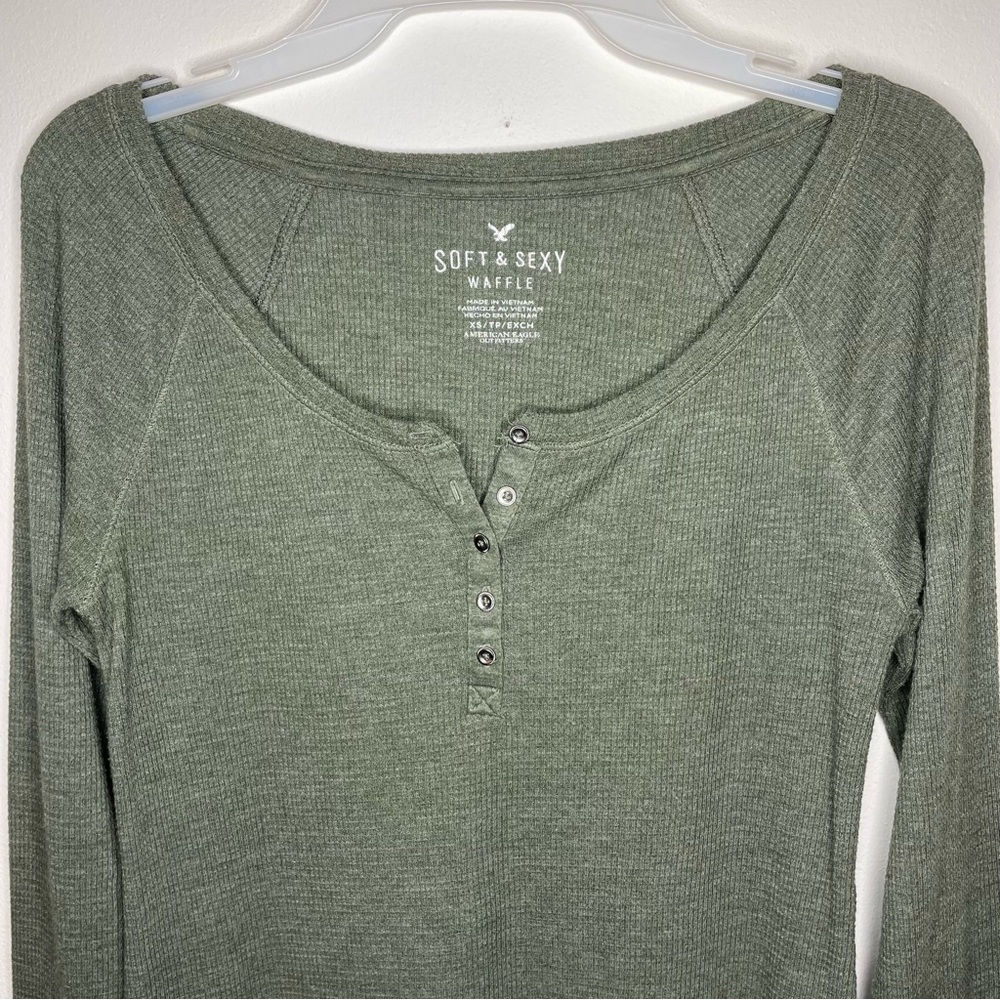 American Eagle Soft & Sexy Waffle V-Neck Long Sleeve Button Down Shirt w/ Lace - Picture 4 of 8